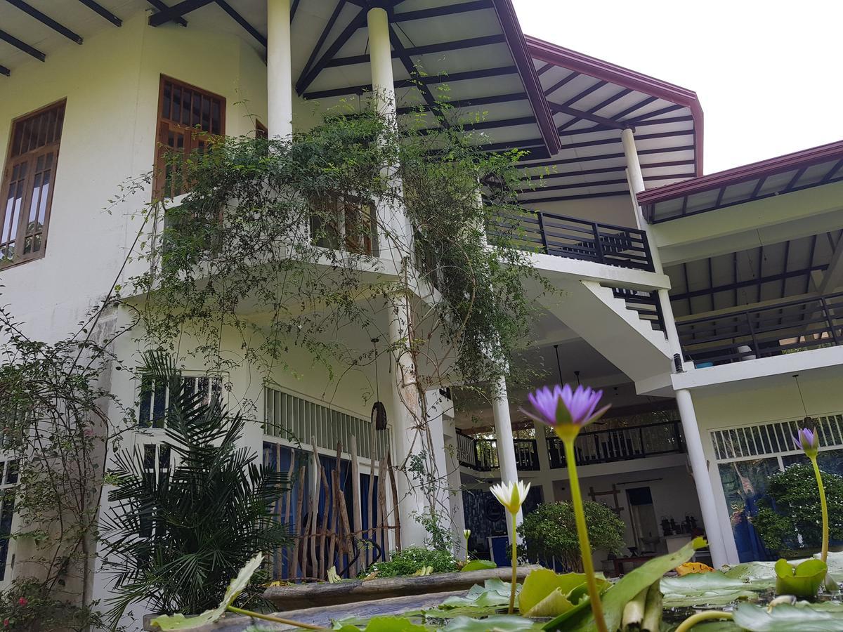Villa Dewasiri Unawatuna Extérieur photo